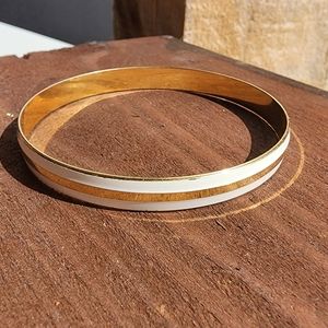 Vintage Trifari gold and white bangle bracelet ✨️